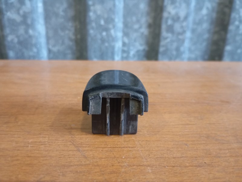 Заглушка ручки двери Skoda YETI 2011 5L