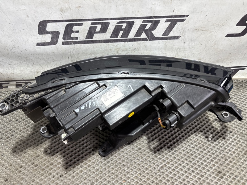 Фары Skoda Kodiaq 2021 NS7