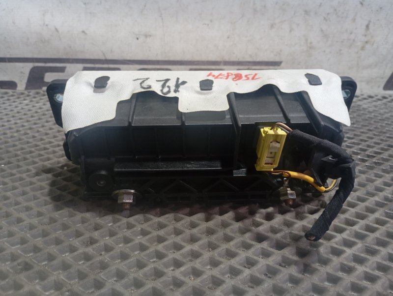 Подушка безопасности пассажира Skoda YETI 2011 5L