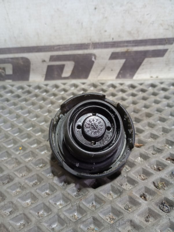 Крышка топливного бака Volkswagen Touareg 2006 GP