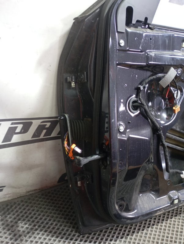 Дверь Skoda YETI 2011 5L