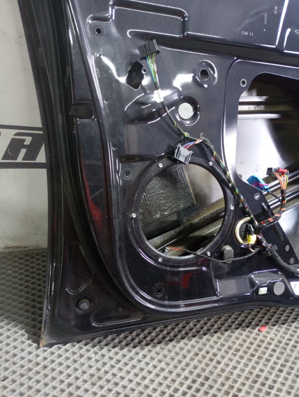 Дверь Skoda YETI 2011 5L