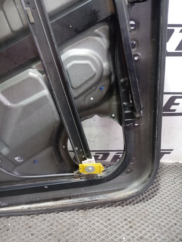 Стеклоподъемник Volkswagen Touareg 2006 GP