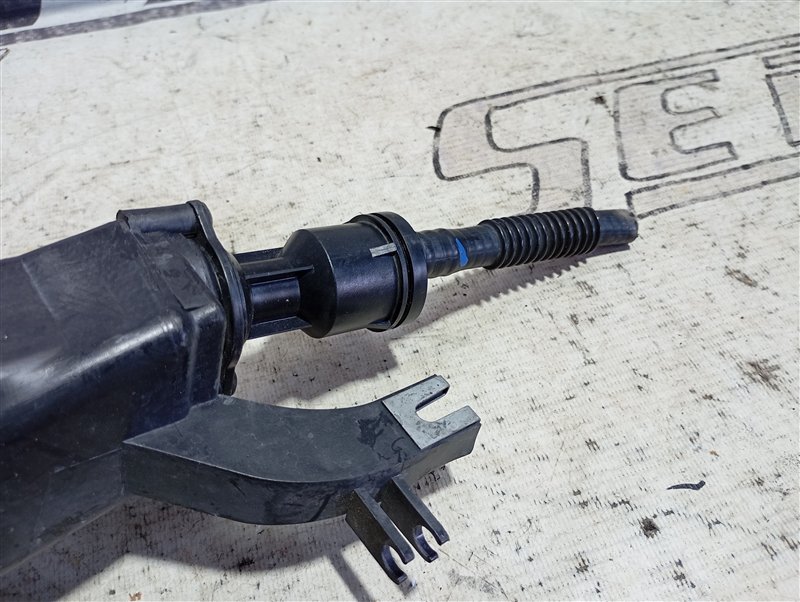 Адсорбер топливный Volkswagen Passat 2002 B5