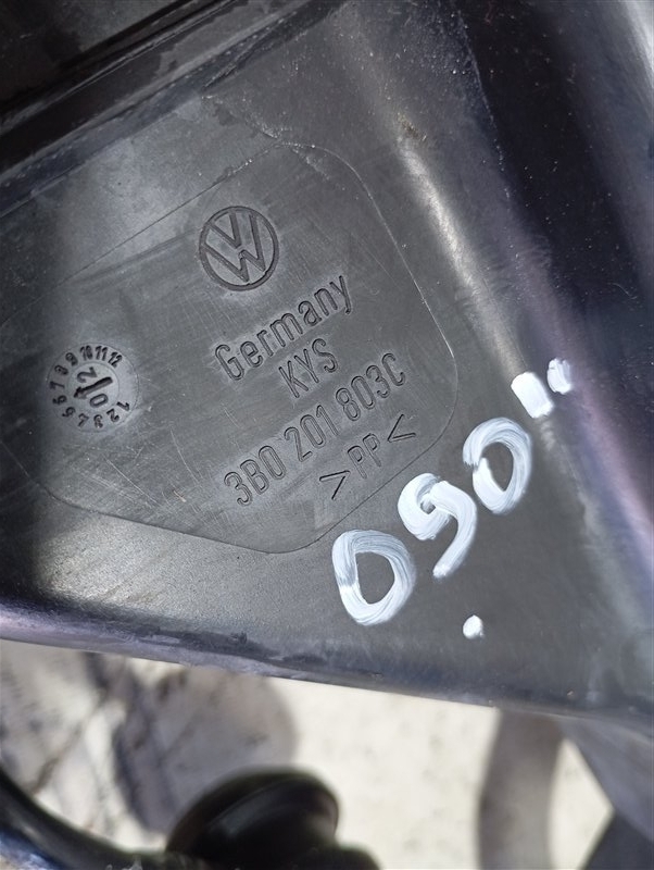 Адсорбер топливный Volkswagen Passat 2002 B5
