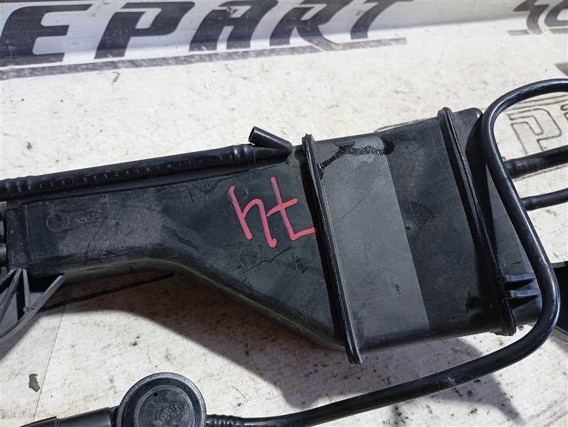 Адсорбер топливный Volkswagen Passat 2002 B5