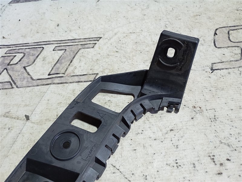 Кронштейн бампера Volkswagen Touran 2011 1T