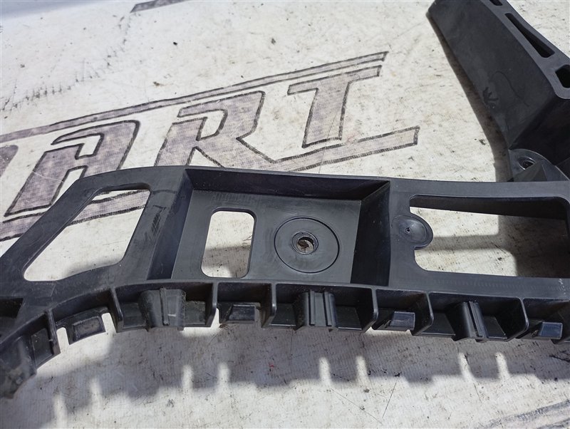 Кронштейн бампера Volkswagen Touran 2011 1T