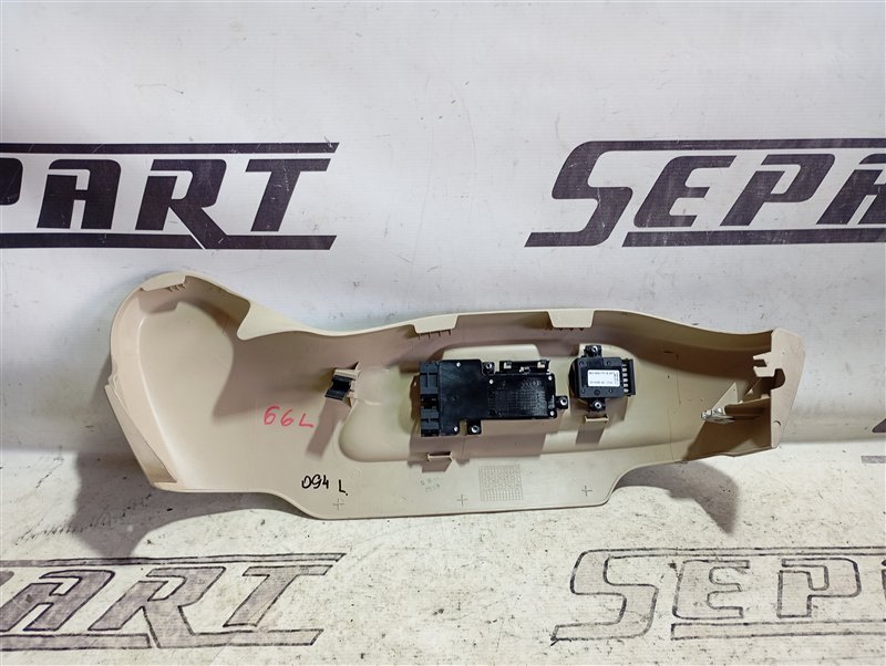 Кнопки регулировки сиденья Audi Q5 2013 8R