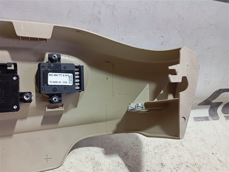 Кнопки регулировки сиденья Audi Q5 2013 8R