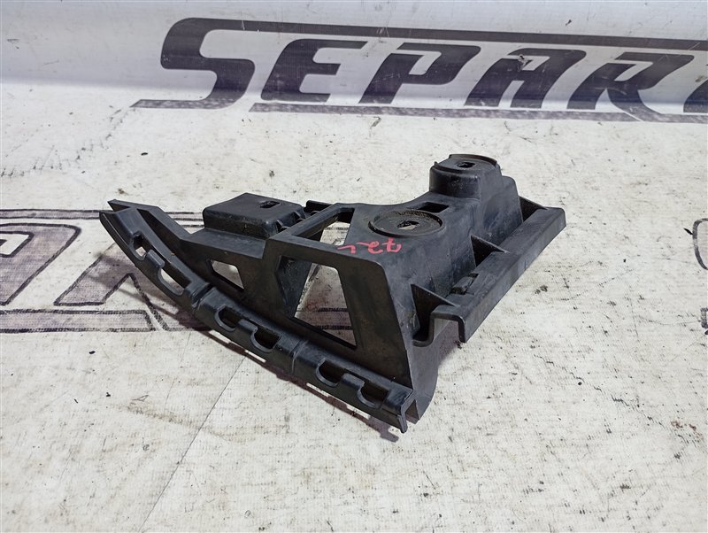 Кронштейн бампера Volkswagen Touran 2011 1T