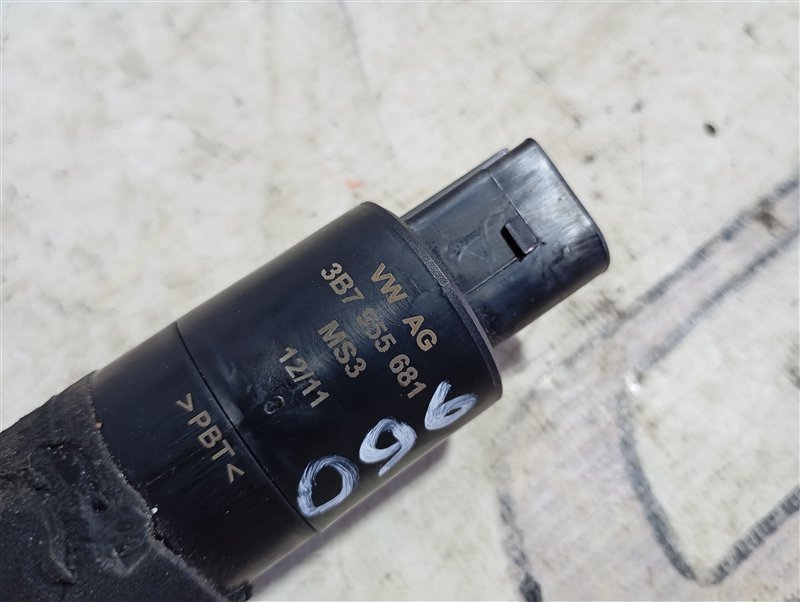 Насос омывателя фар Audi A6 2011 C7