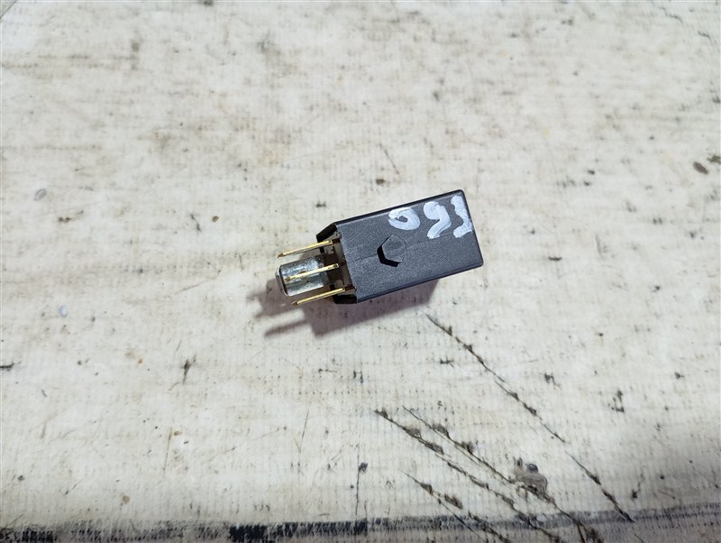 Реле Volkswagen Touran 2011 1T