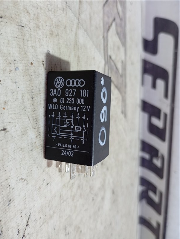 Реле Volkswagen Passat 2002 B5