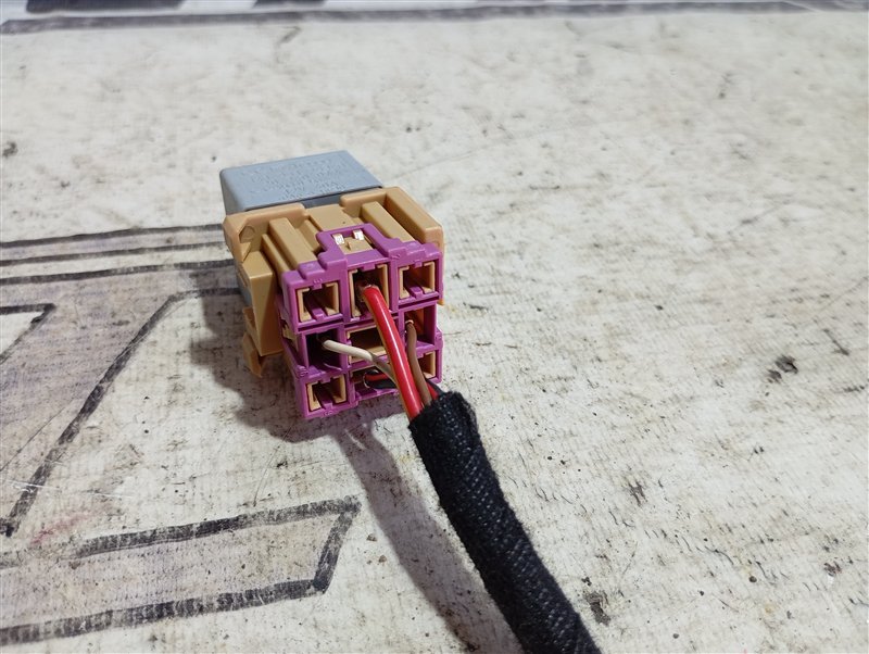 Реле Volkswagen Passat 2002 B5