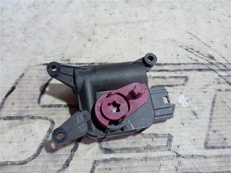 Сервопривод заслонки печки Volkswagen Passat 2008 B6