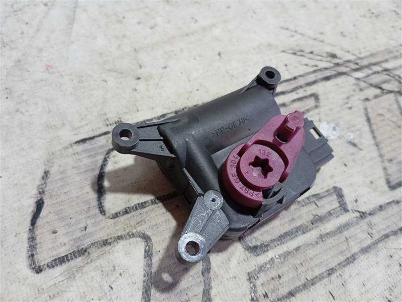 Сервопривод заслонки печки Volkswagen Passat 2008 B6