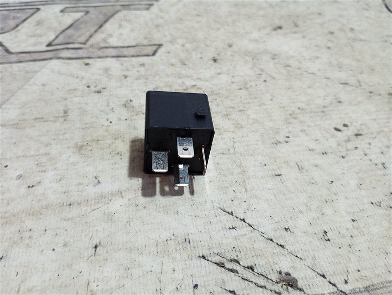 Реле Volkswagen Touran 2011 1T