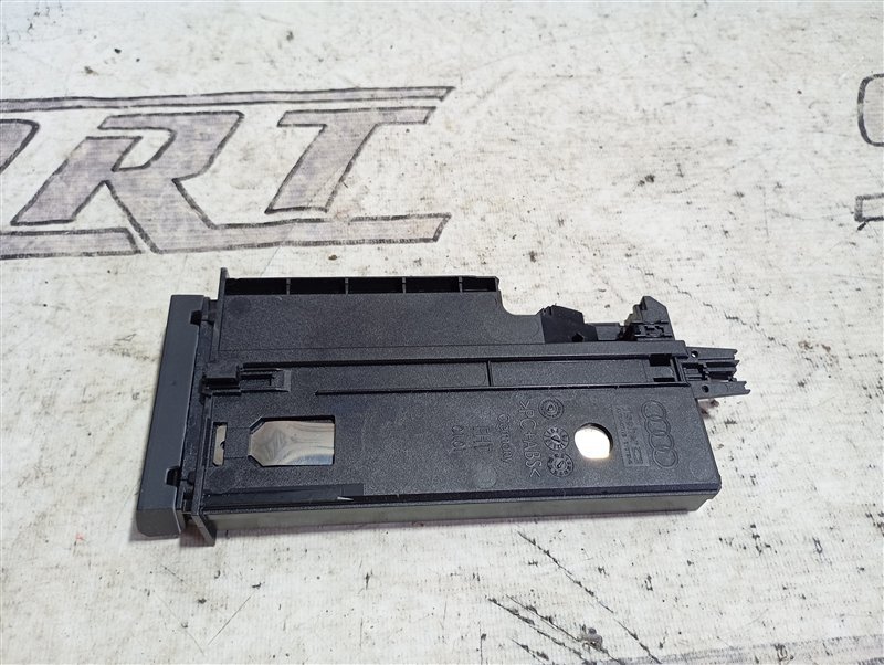 Визитница Audi A3 2009 8P