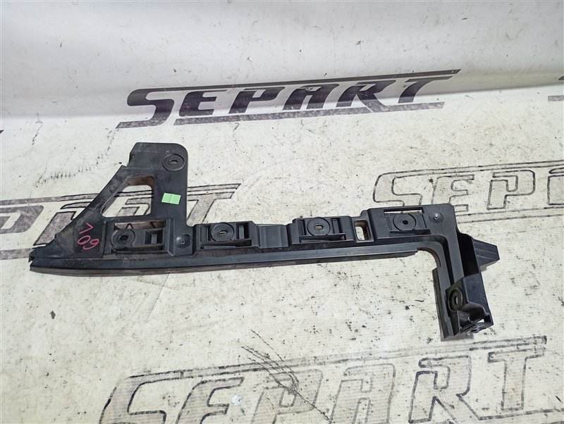 Кронштейн бампера Volkswagen Passat 2008 B6