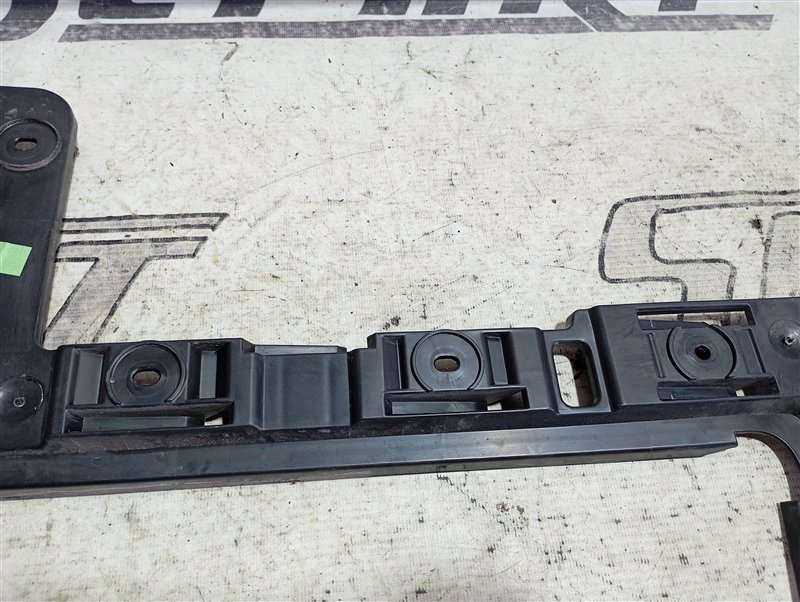 Кронштейн бампера Volkswagen Passat 2008 B6