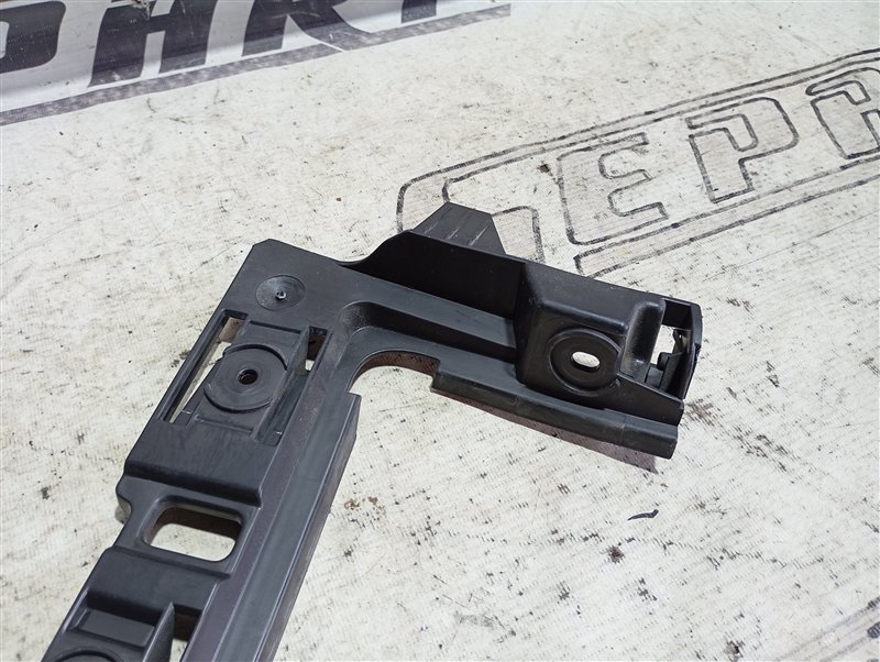 Кронштейн бампера Volkswagen Passat 2008 B6