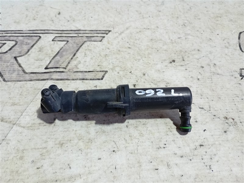 Форсунка омывателя фар Audi A3 2009 8P