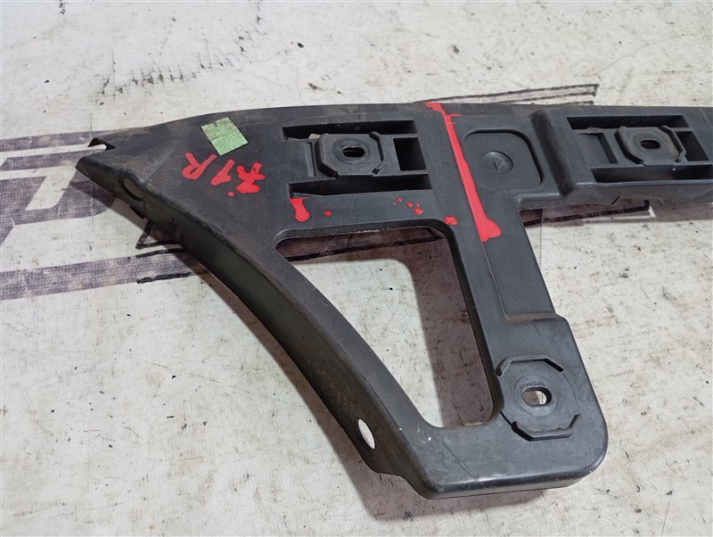 Кронштейн бампера Volkswagen Passat 2006 B6