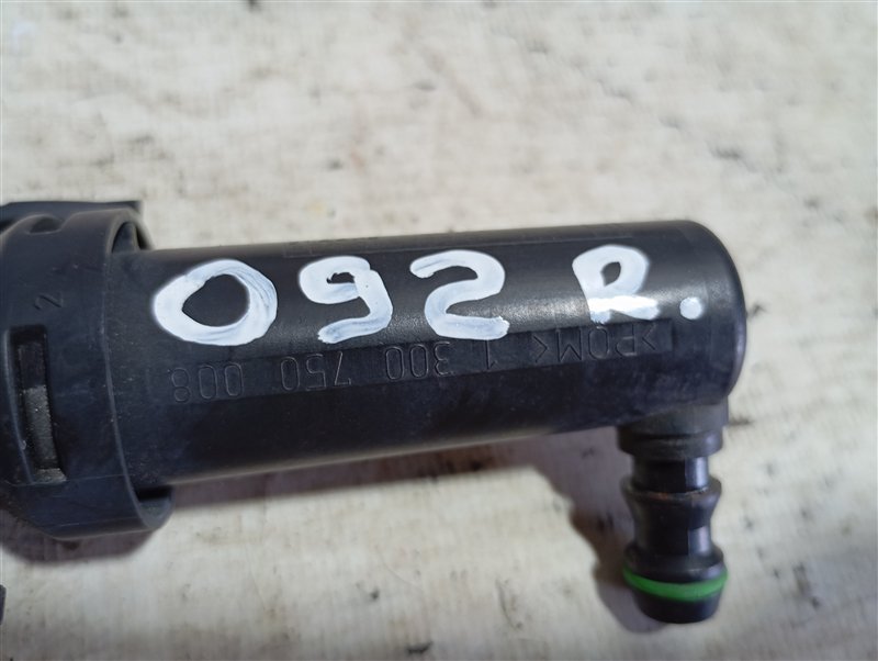 Форсунка омывателя фар Audi A3 2009 8P