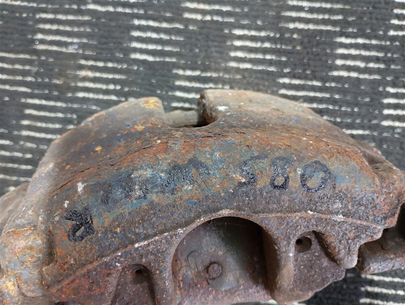 Суппорт тормозной Volkswagen Passat R Line 2010 B6