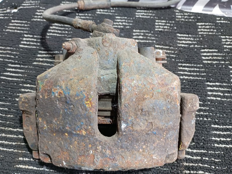 Суппорт тормозной Volkswagen Passat R Line 2010 B6