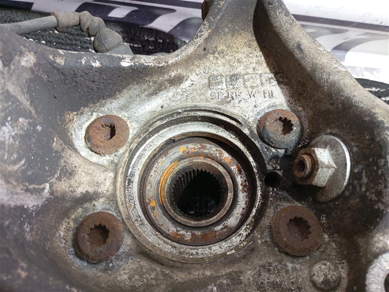 Кулак поворотный Volkswagen Passat R Line 2010 B6