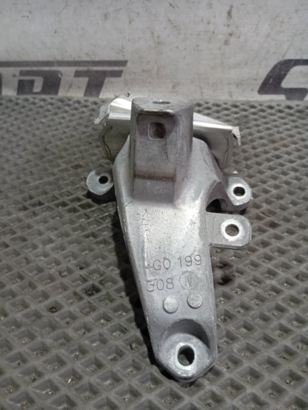 Кронштейн опоры двигателя Audi A4 2008 B8