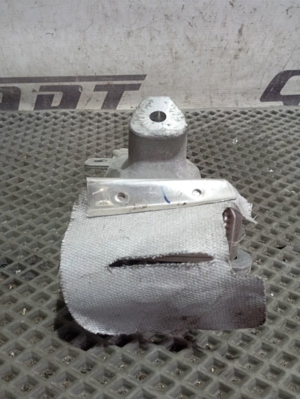 Кронштейн опоры двигателя Audi A4 2008 B8