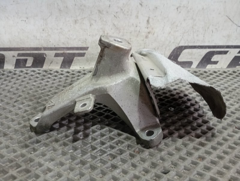 Кронштейн опоры двигателя Audi A4 2008 B8