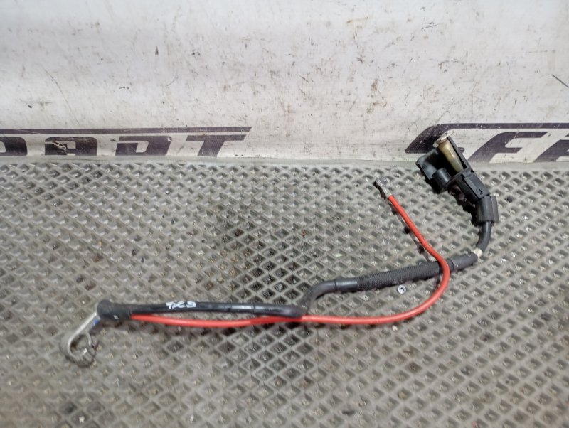 Клемма аккумулятора плюс Audi A3 2011 8P