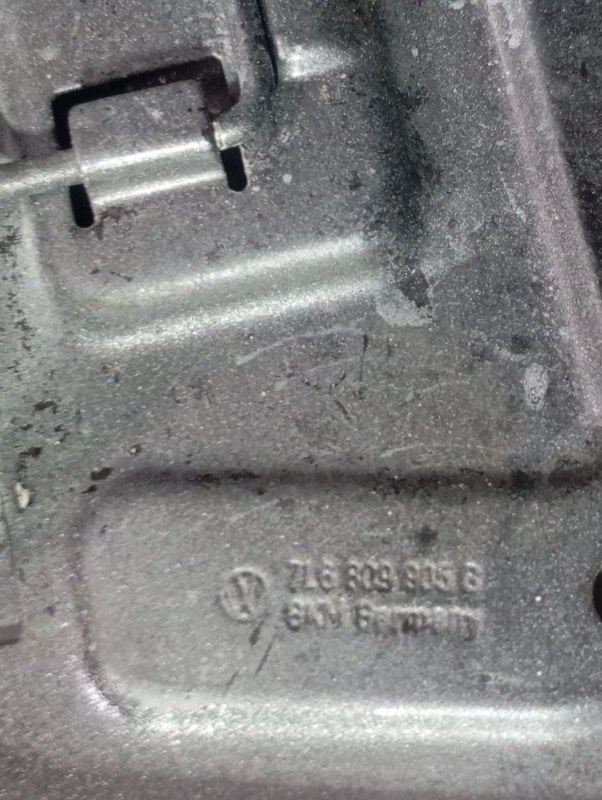 Лючок топливного бака Volkswagen Touareg 2006 GP