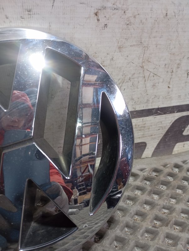 Эмблема Volkswagen Touareg 2006 GP