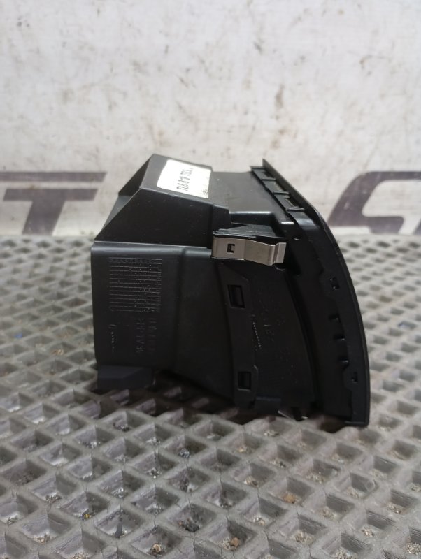 Дефлектор салона Volkswagen Touareg 2006 GP