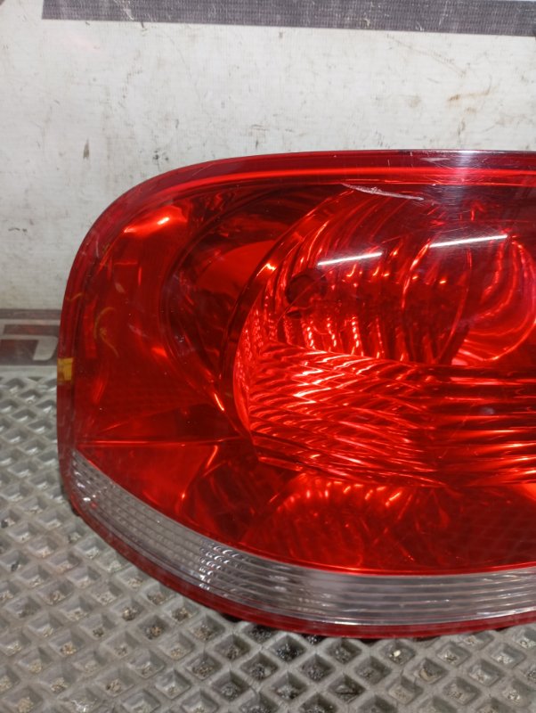 Фонарь наружный Volkswagen Touareg 2006 GP