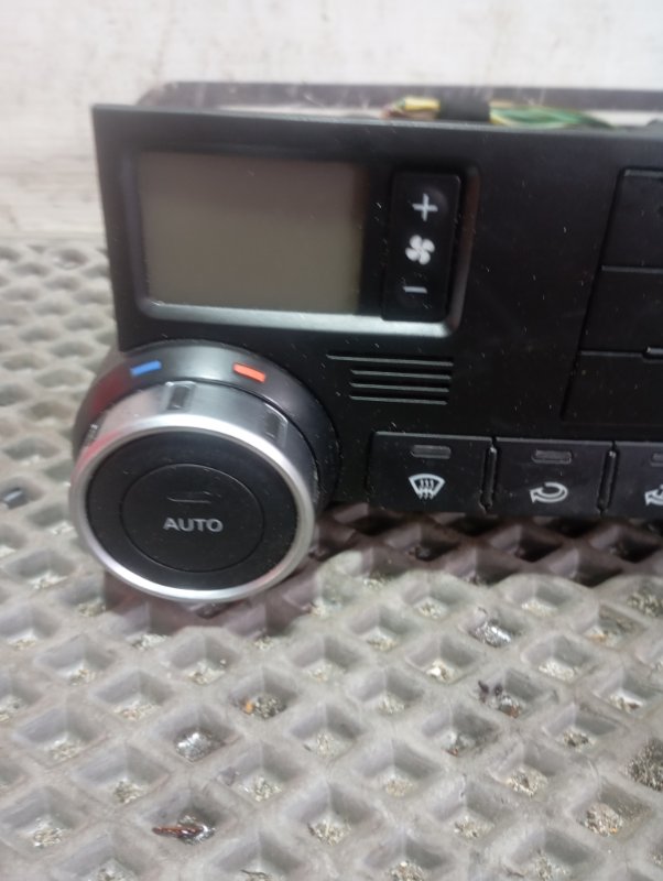 Блок управлением климат-контролем Volkswagen Touareg 2006 GP