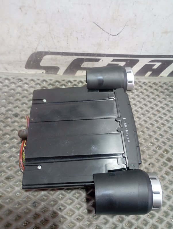 Блок управлением климат-контролем Volkswagen Touareg 2006 GP