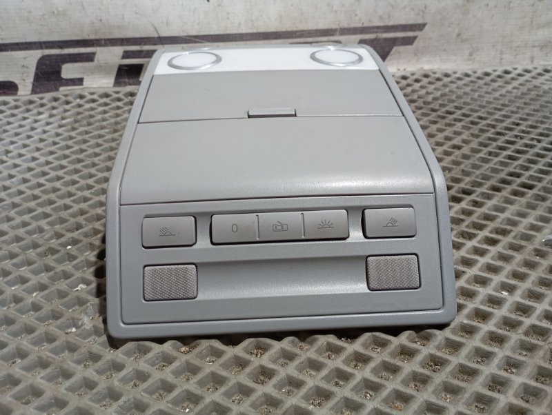 Плафон потолочный Volkswagen Touareg 2006 GP