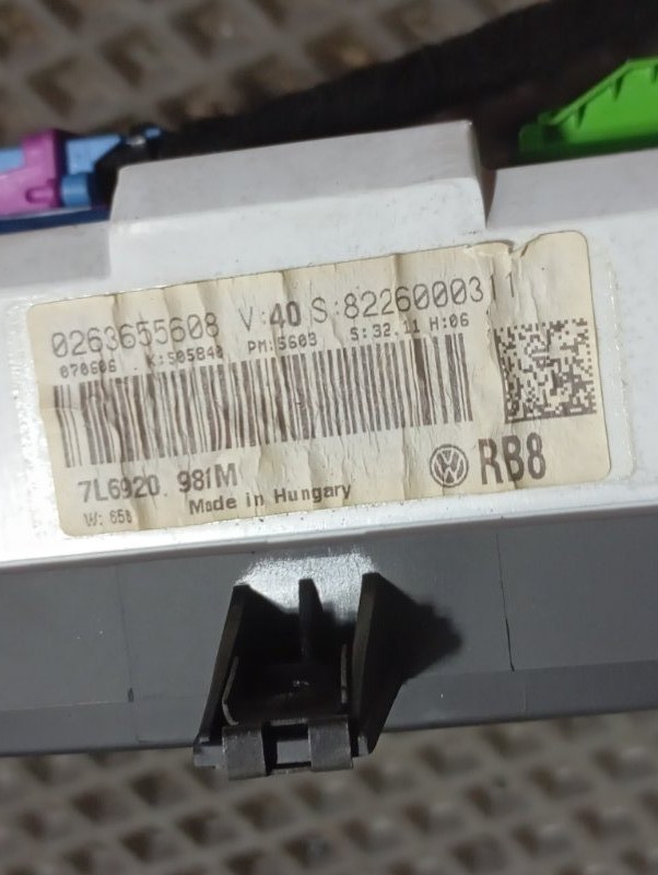 Панель приборов Volkswagen Touareg 2006 GP