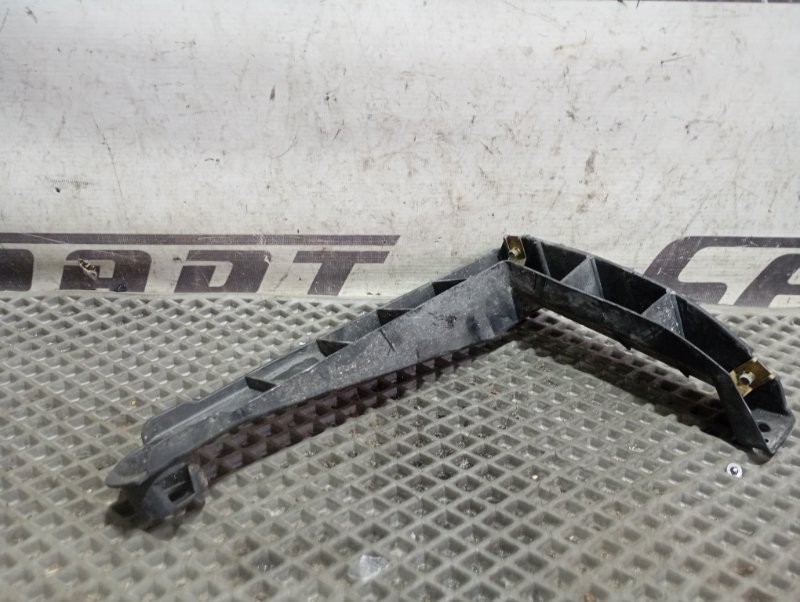 Кронштейн бампера Volkswagen Touareg 2006 GP