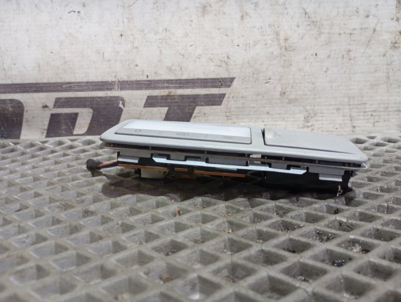 Плафон салона Volkswagen Touareg 2006 GP