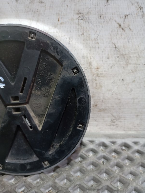 Эмблема Volkswagen Touareg 2006 GP