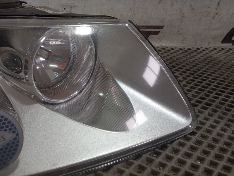 Фары Volkswagen Touareg 2006 GP