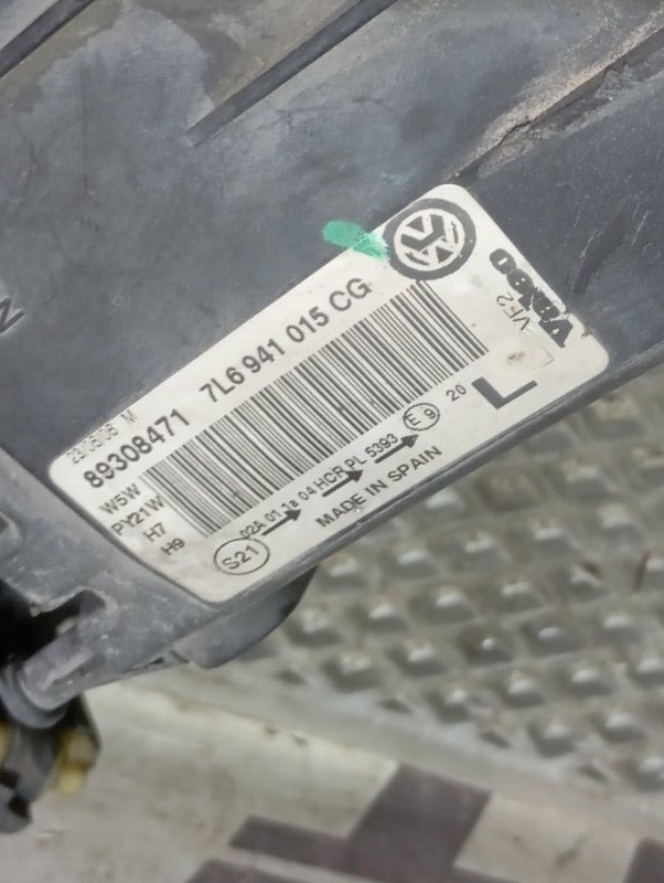 Фары Volkswagen Touareg 2006 GP