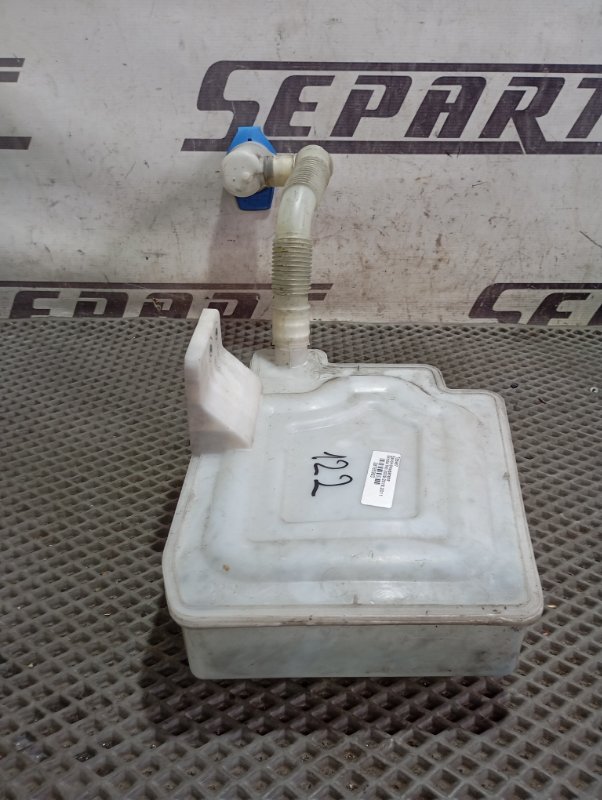 Бачок омывателя Skoda YETI 2011 5L